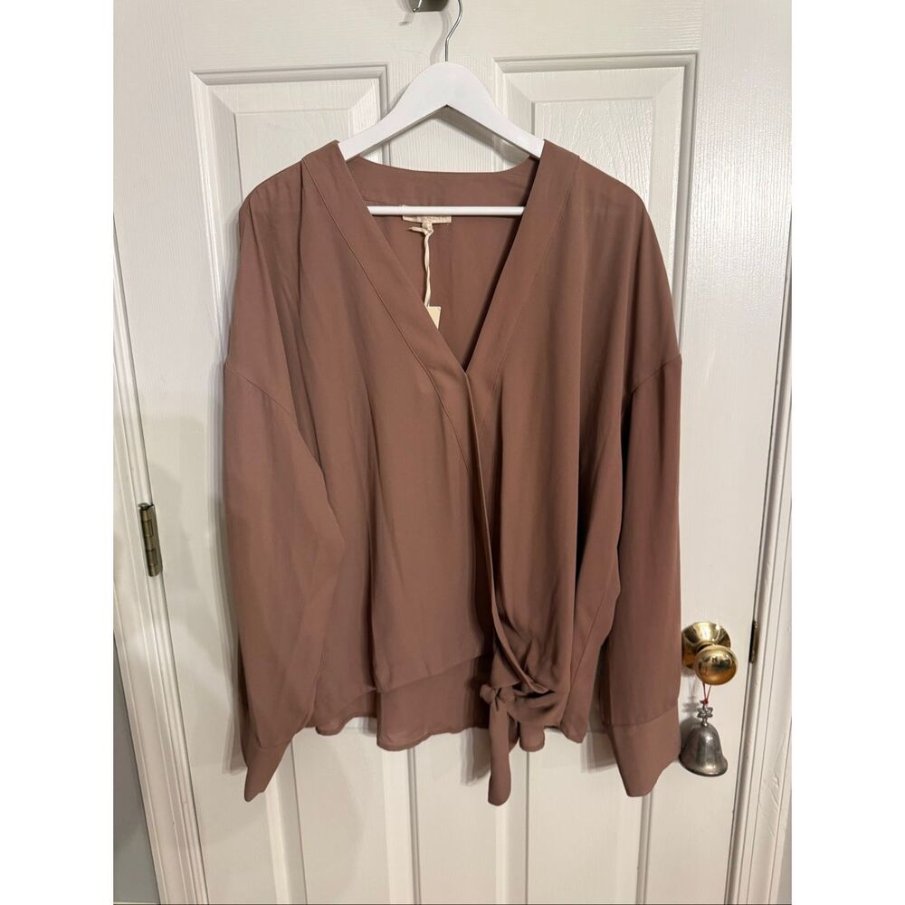 &. Layered Brown V-Neck Side Tie Blouse sz XXL NWT
